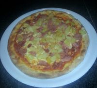 Pizza Nr.14 Tomaten K&auml;se Schinken Ananas