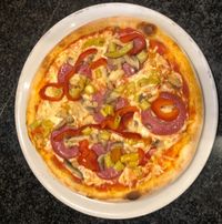Pizza Nr.7 Tomate K&auml;se Salami Champigns (2)
